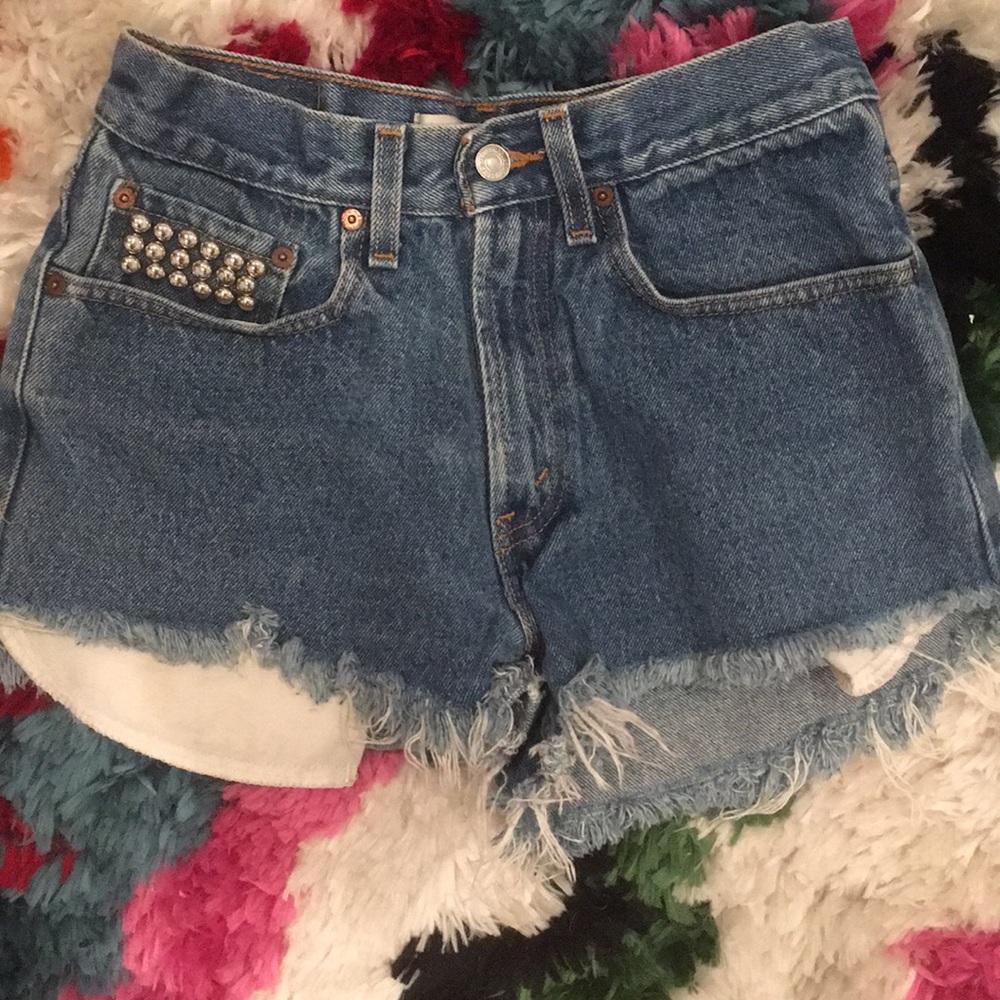 High Waisted Levi Jean Shorts